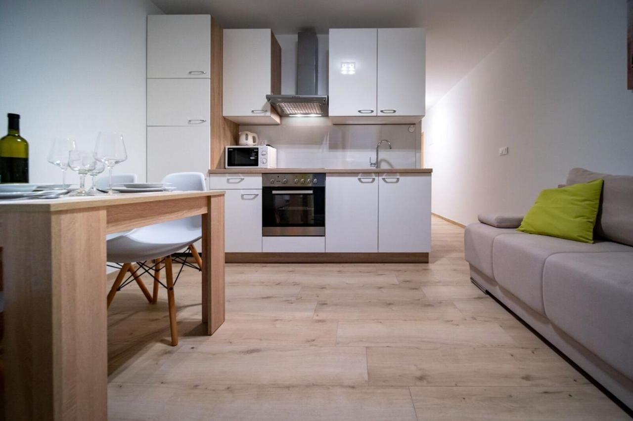 Apartments Arbis Lopar Exterior photo